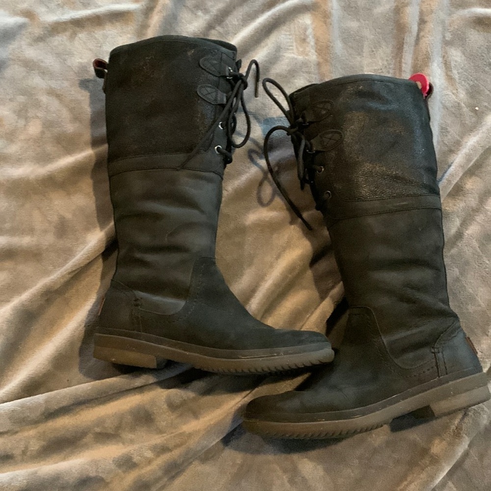UGG adorondak boots